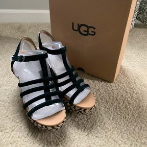 Ugg Cressida suede sandal sz 9 black & tan NWT